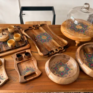 ۱۰ صنایع دستی چوبی پرفروش و ترند امسال؛ از آشپزخانه تا قلب دکوراسیون منزل