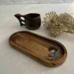 سینی چوبی نقاشی‌ دست طرح پسر خندان