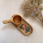سینی سرو بیضی چوبی نقاشی‌ دست با لیوان