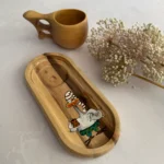 سینی سرو چوبی نقاشی‌ دست نقش پرنده کلاه‌ خواب با ماگ